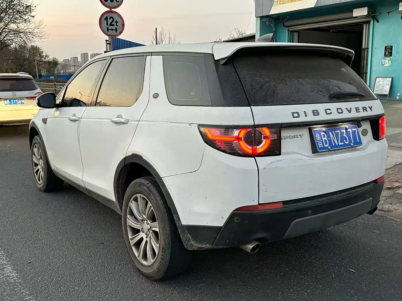 Land Rover Discovery Sport 2018 240PS SE Edition фото 7