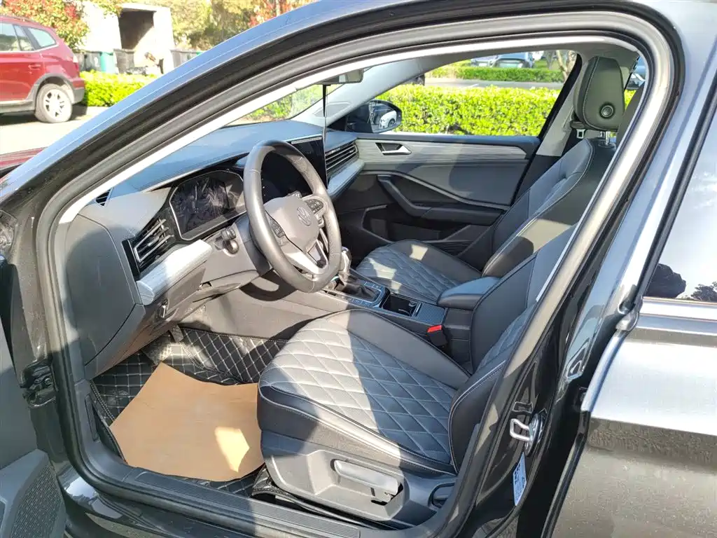Volkswagen Sagitar 2024 300TSI DSG Surpass Edition фото 4