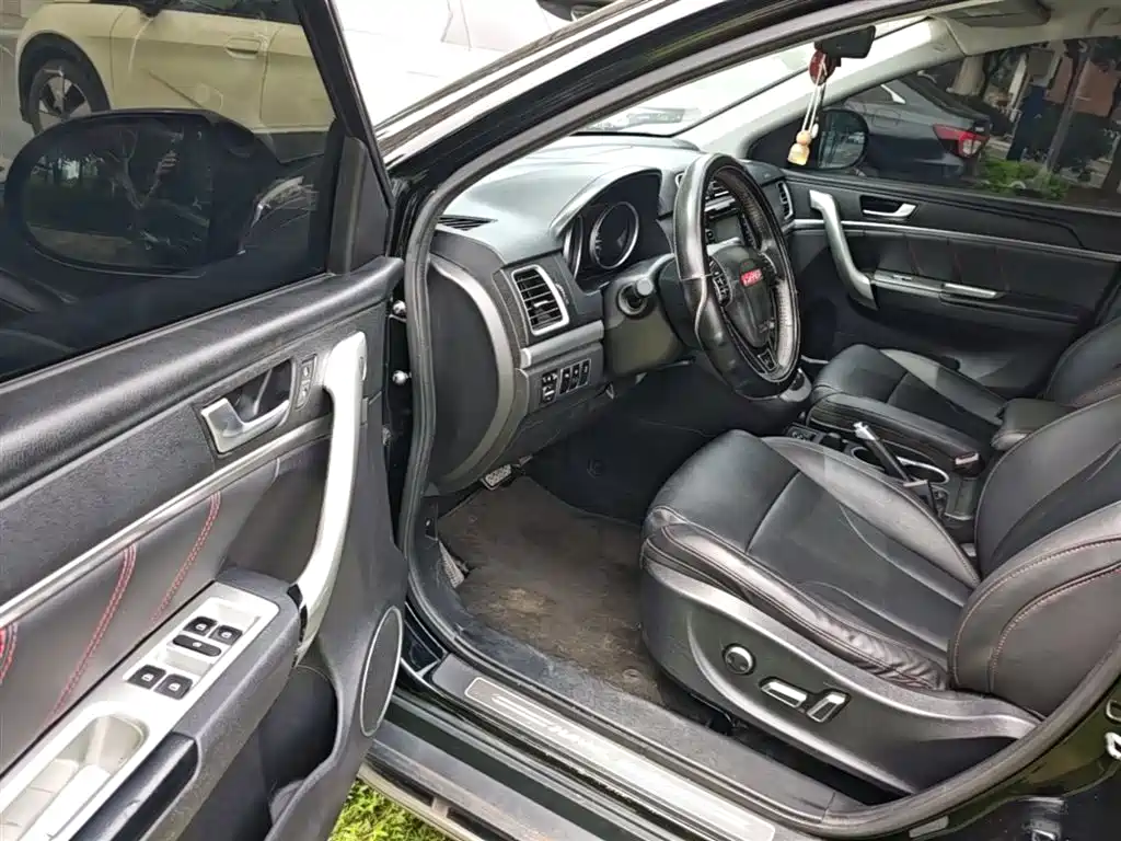 Haval H6 2015 Sport 1.5T Automatic 2WD Luxury фото 16
