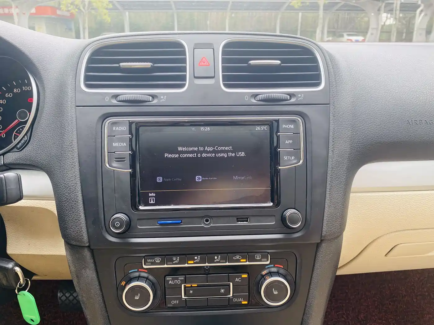 Volkswagen Golf 2011 1.4TSI Auto Luxury фото 20