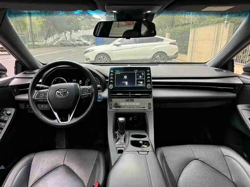 Toyota Avalon 2019 Hybrid 2.5L Luxury Edition China VI фото 7