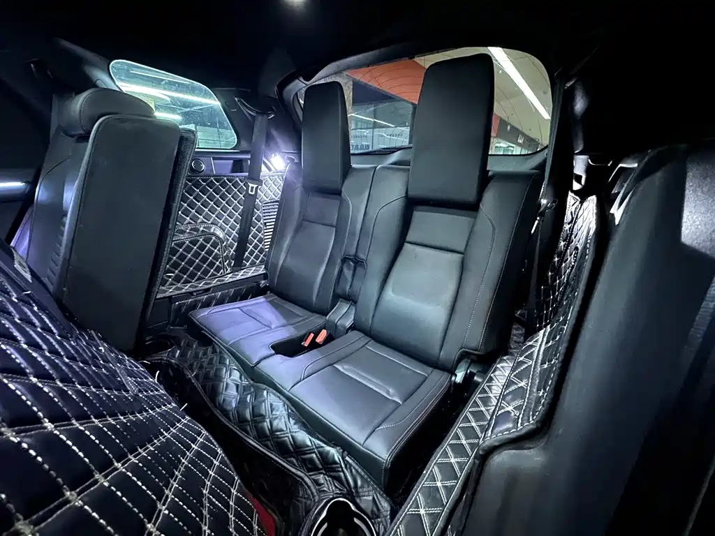 Land Rover Discovery Sport 2020 249PS R-Dynamic Performance Tech 7-seater фото 23