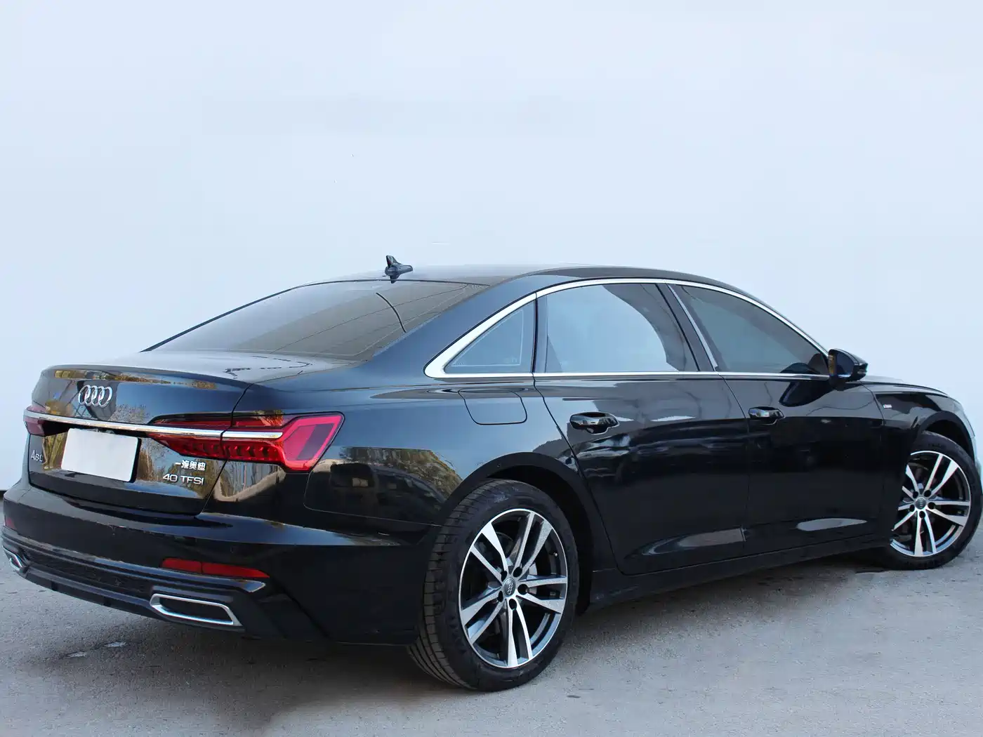 Audi A6L 2019 40 TFSI Luxury Dynamic фото 3