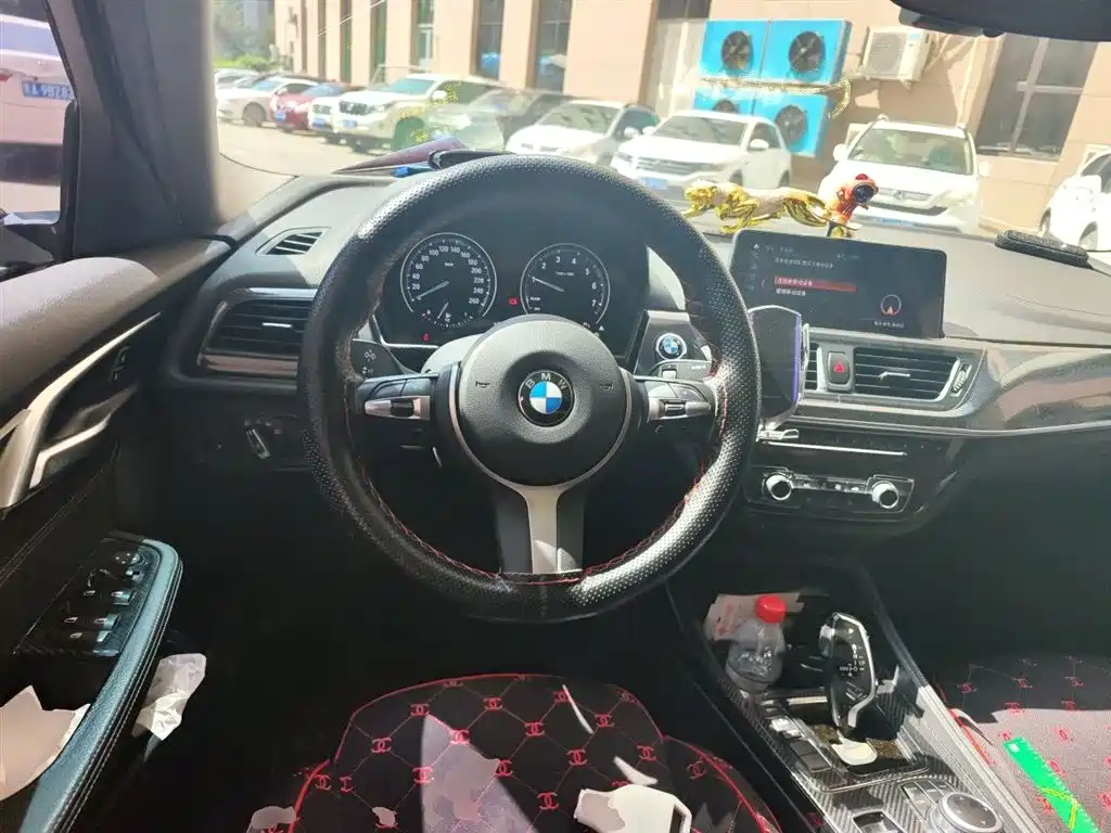 BMW 1 Series 2019 118i M Sport Package фото 6