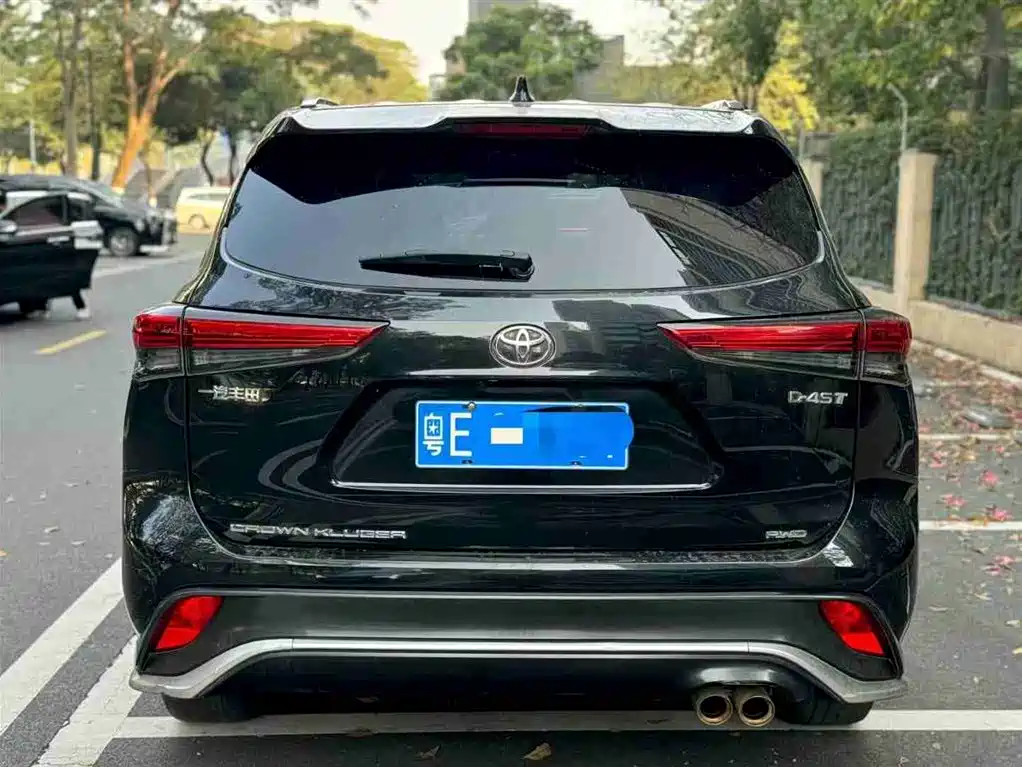 Toyota Crown Kluger 2022 2.0T 4WD Sporty Edition фото 5