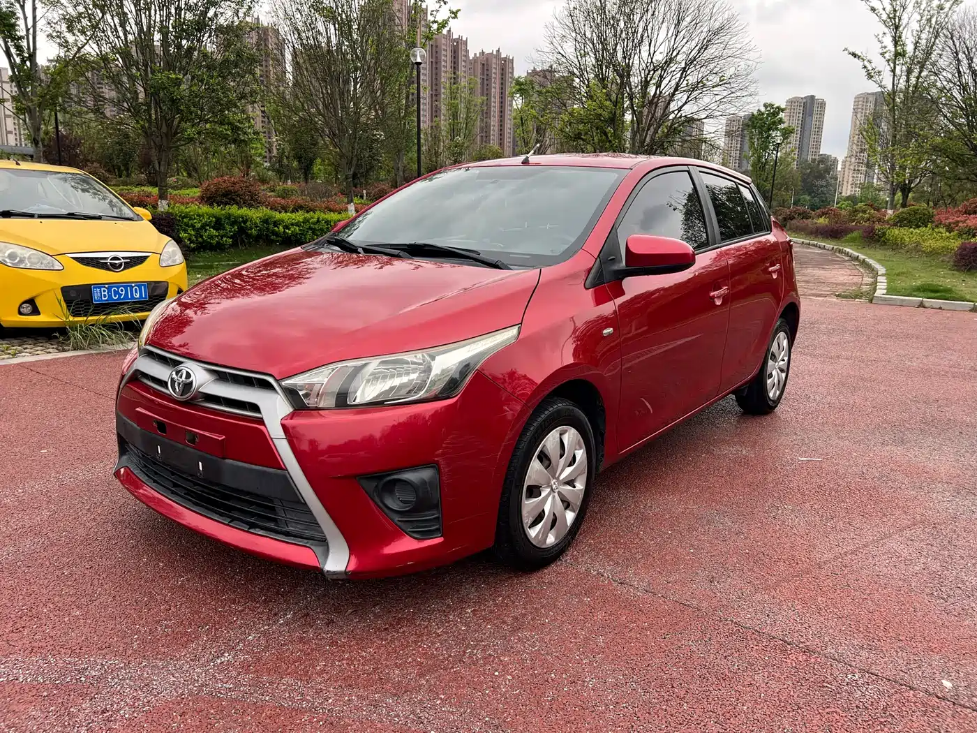 Toyota YARiS L Zhi Xuan 2015 1.5E Auto Charming Edition