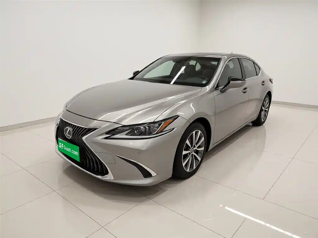 Lexus ES 2018 200 Luxury Edition China V