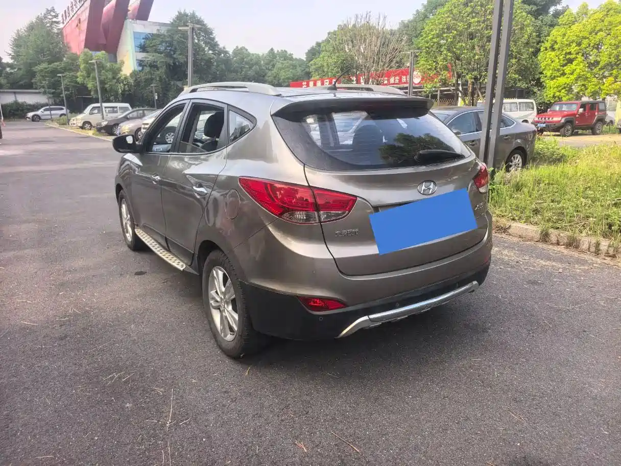 Hyundai Beijing Hyundai ix35 2013 2.0L Automatic 2WD Comfort GL China IV фото 5