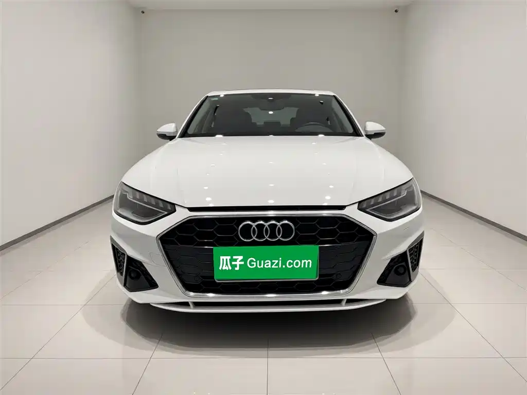 Audi A4L 2023 40 TFSI Fashion Dynamic фото 2