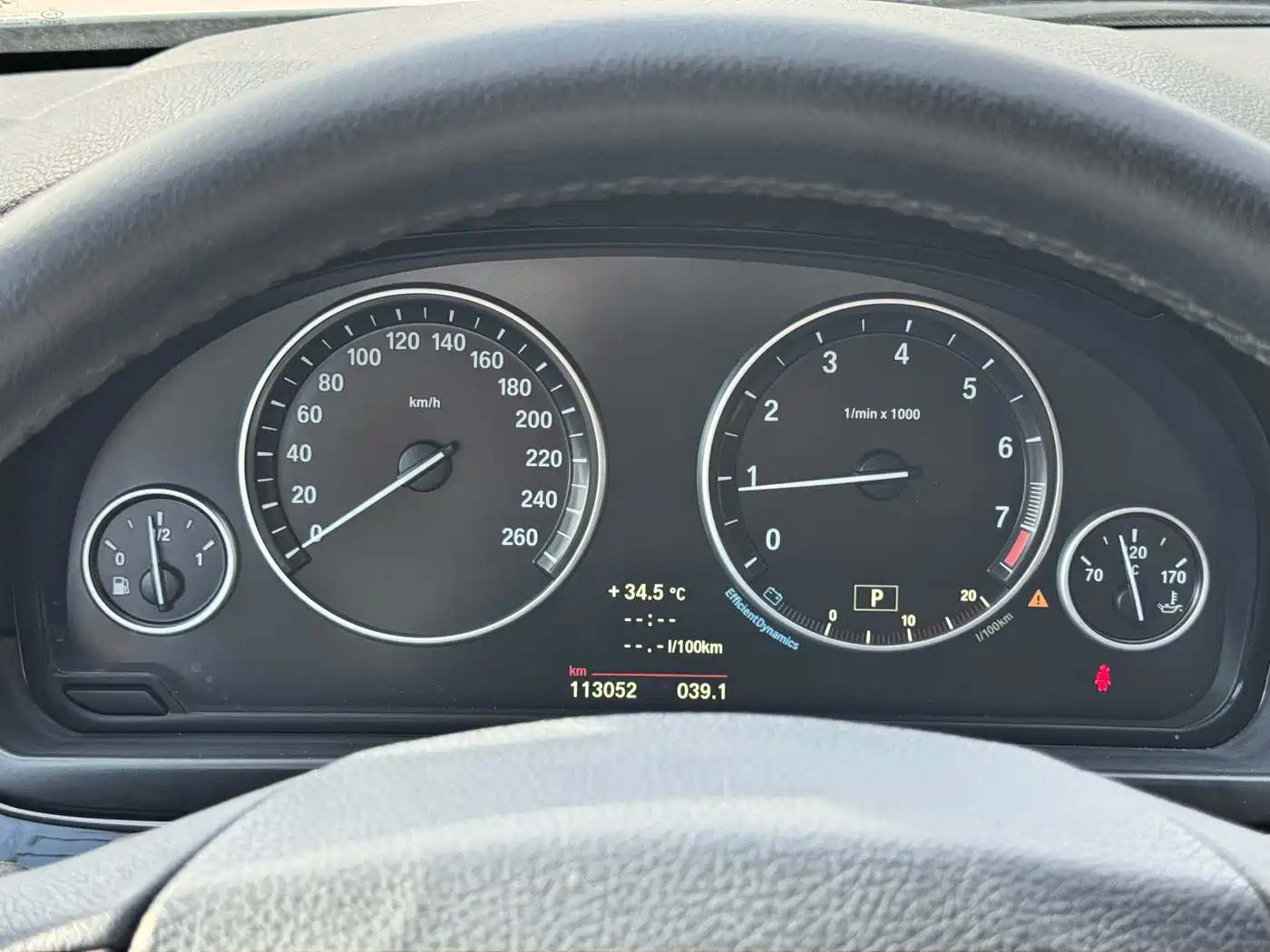 BMW 5 Series 2014 520Li Elegance фото 17