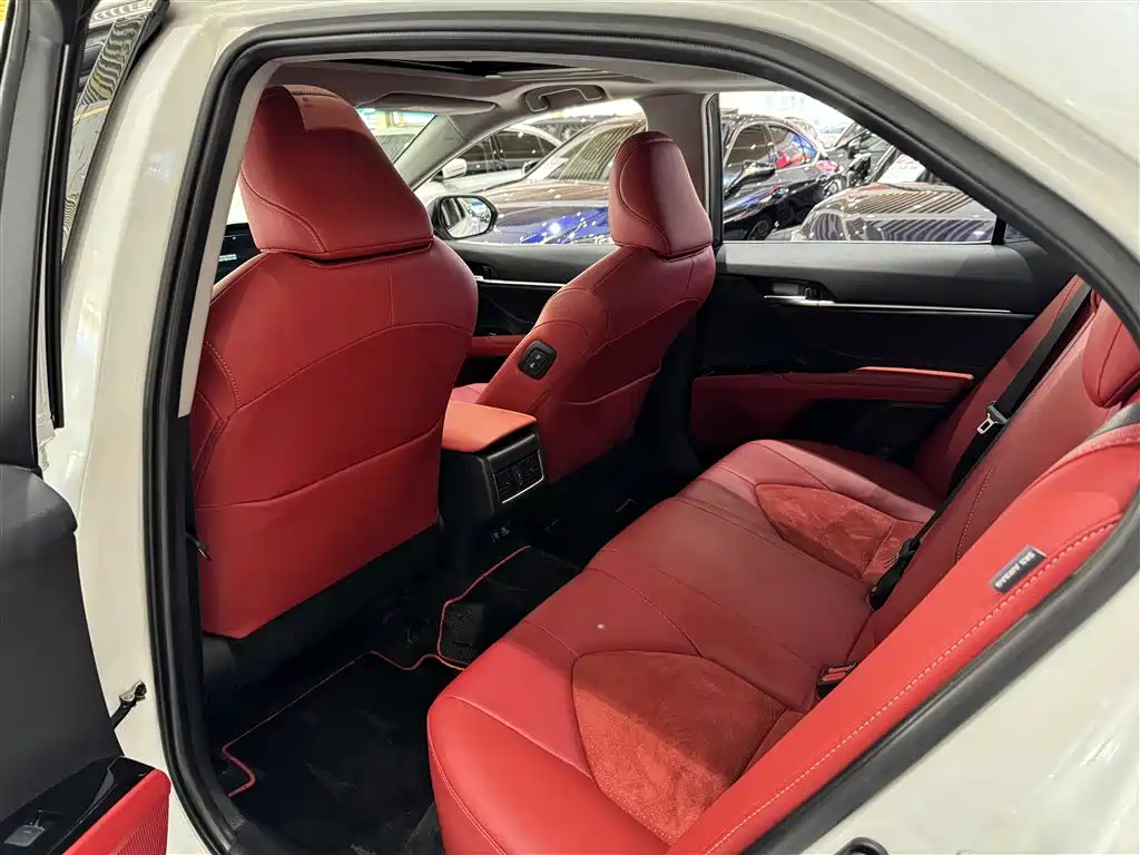 Toyota Camry 2021 2.0S Sporty Edition фото 7