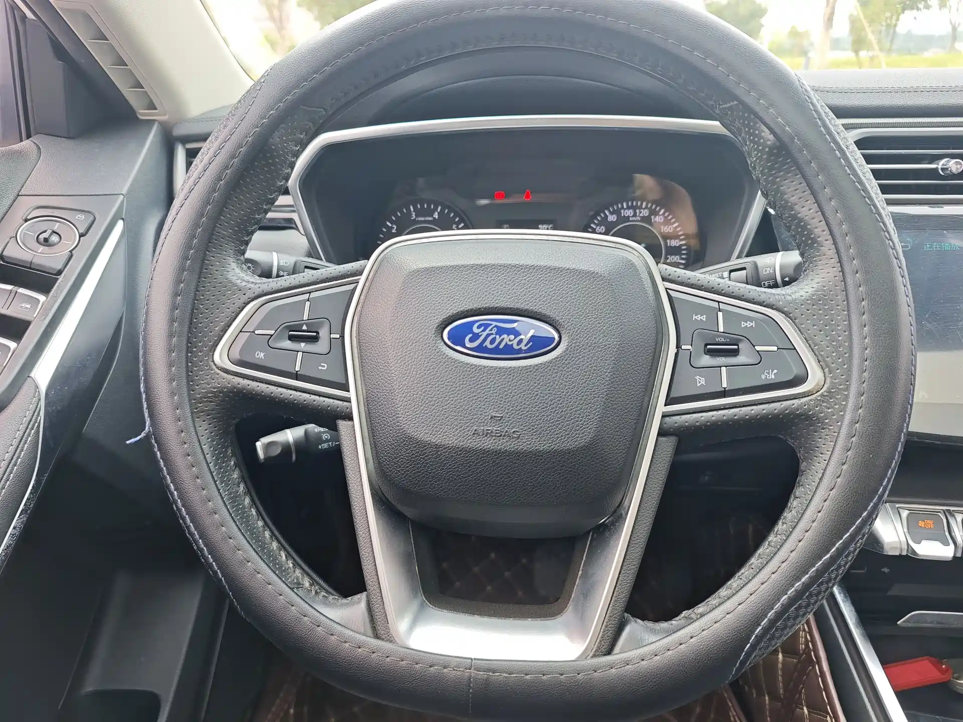 Photo 14 - Ford Territory