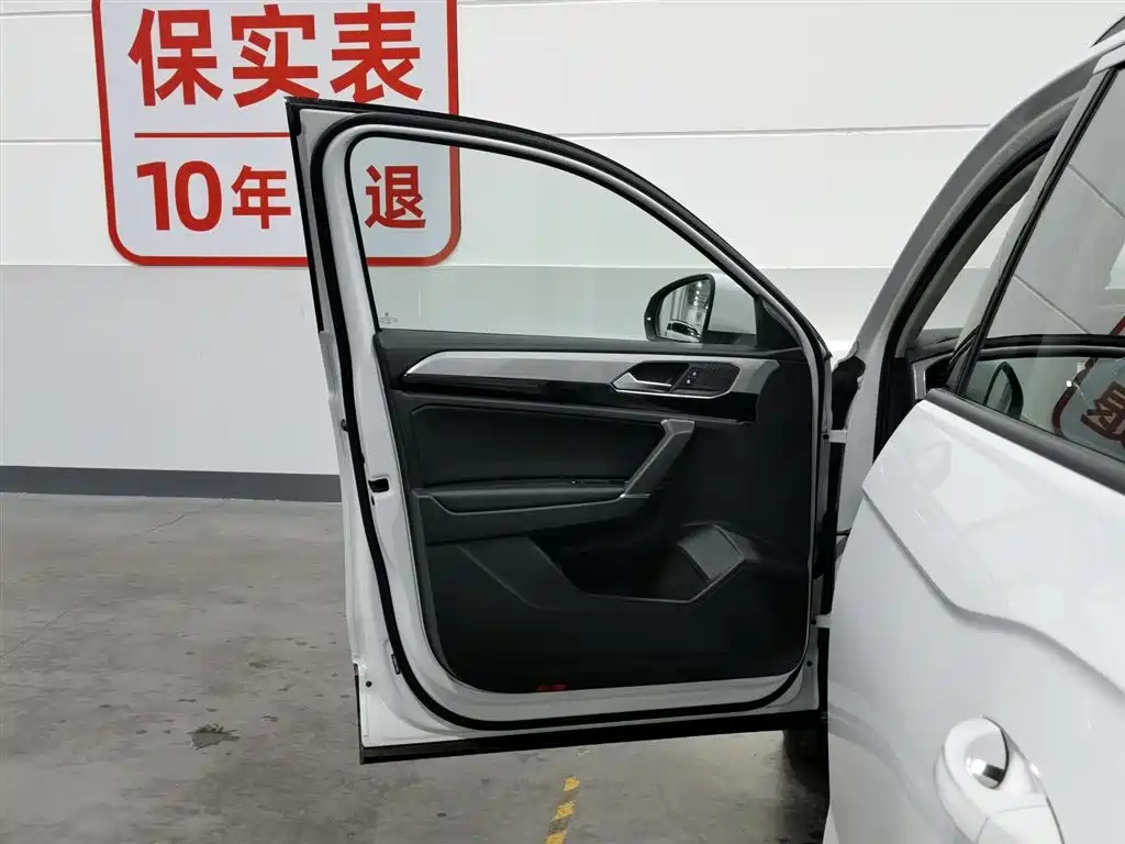 Volkswagen Tayron 2020 280TSI 2WD Luxury Smart Edition фото 8