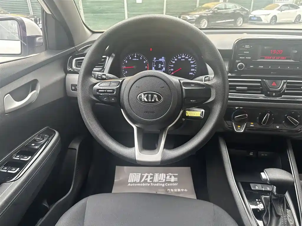 Kia Forte 2019 1.6L Auto Trend Edition China VI фото 9