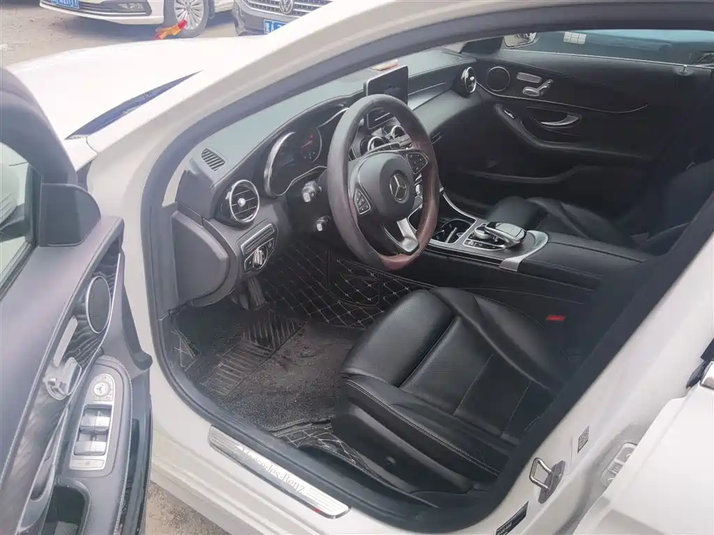 Mercedes-Benz C-Class 2016 C 200 L Sport фото 12