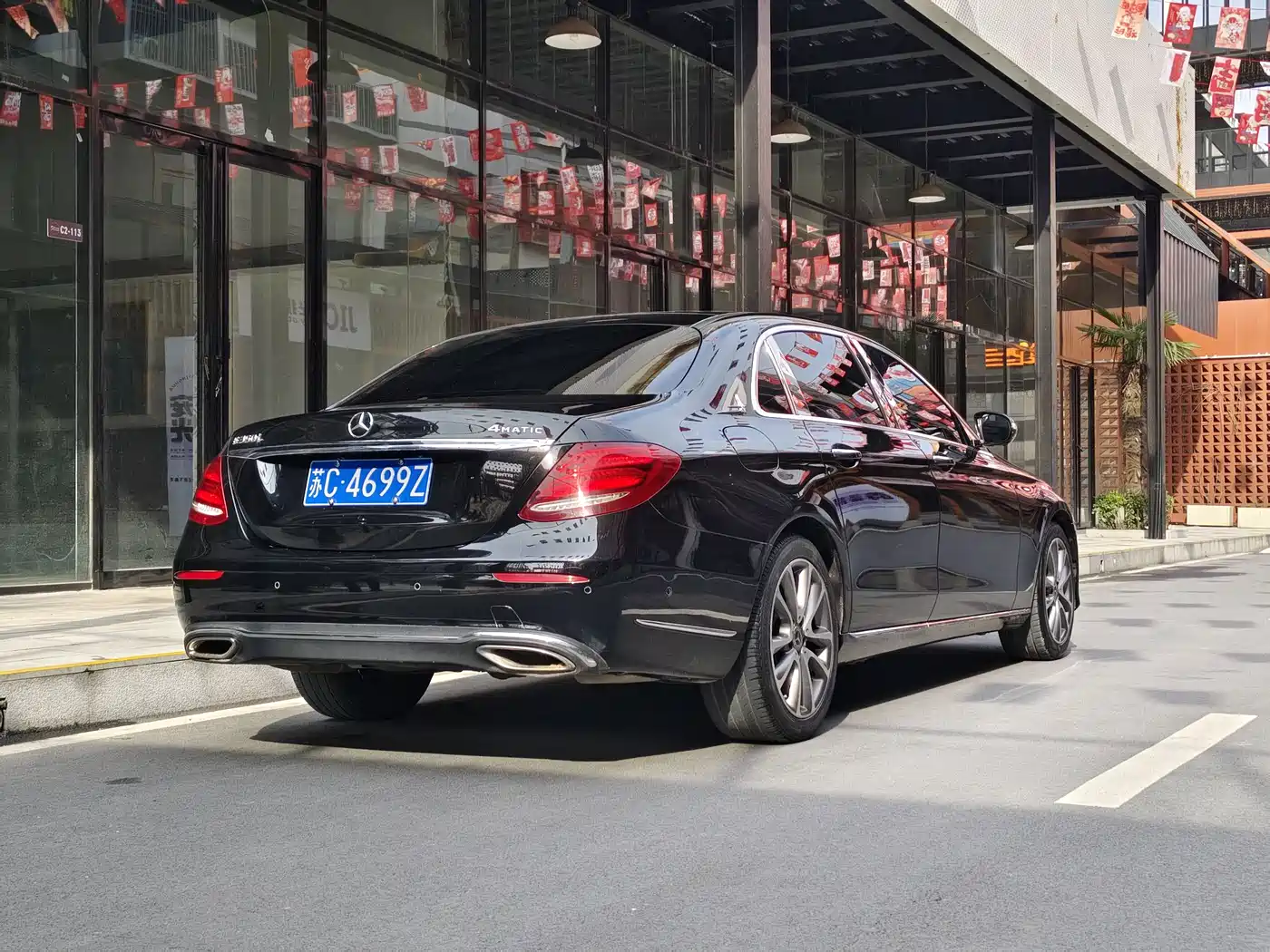 Mercedes-Benz E-Class 2019 E 300 L Luxury фото 4