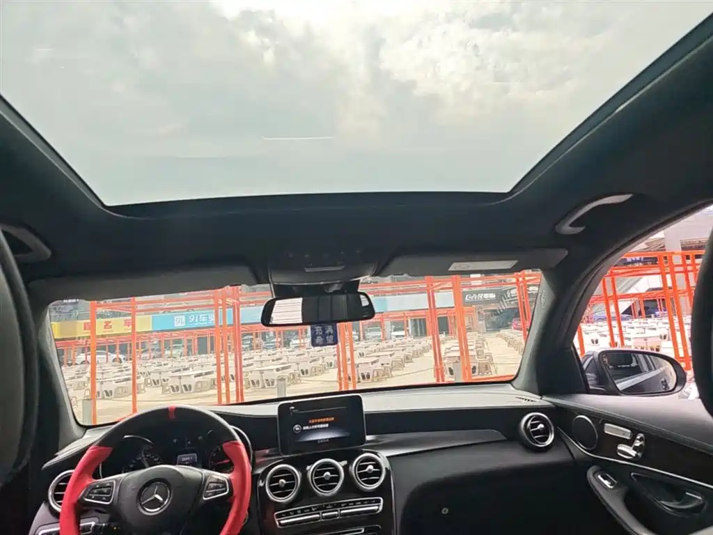 Mercedes-Benz GLC 2017 GLC 260 4MATIC Luxury фото 18
