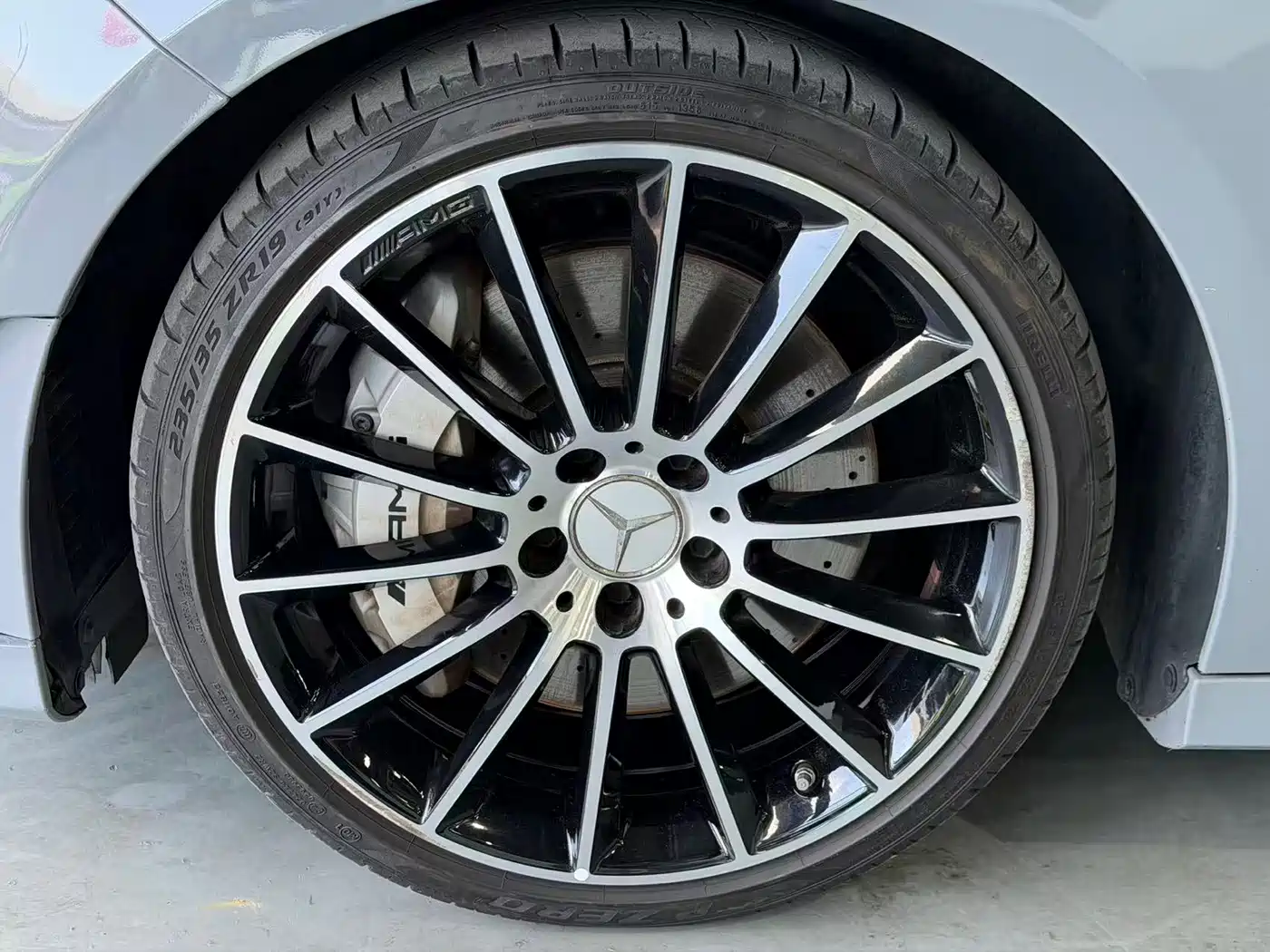 Mercedes-Benz A-Class AMG (Import) 2022 AMG A 35 4MATIC фото 4
