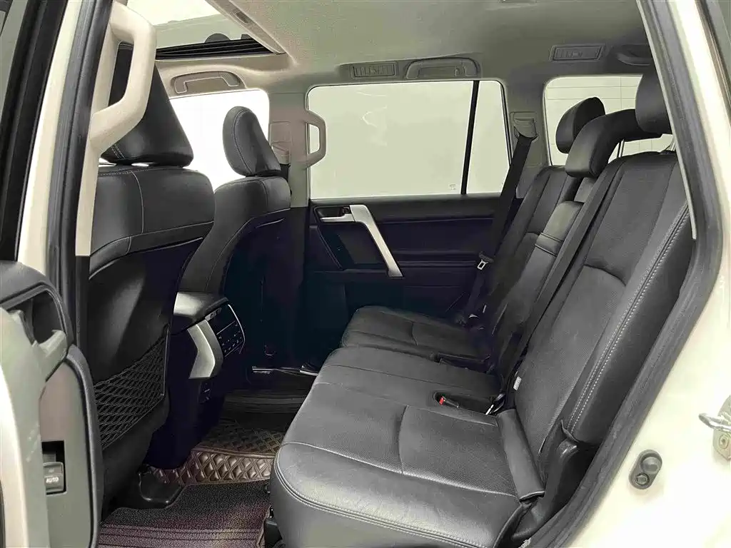 Toyota Prado 2020 2018 3.5L Automatic TX-L Rear-mounted Spare Tire