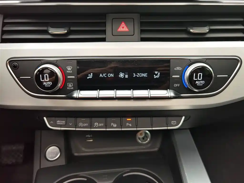 Audi A4L 2020 40 TFSI Luxury Dynamic фото 18