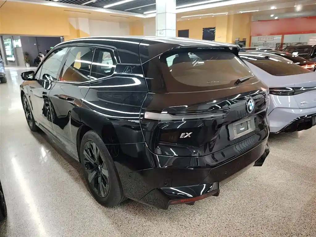 BMW iX 2022 xDrive40 фото 5