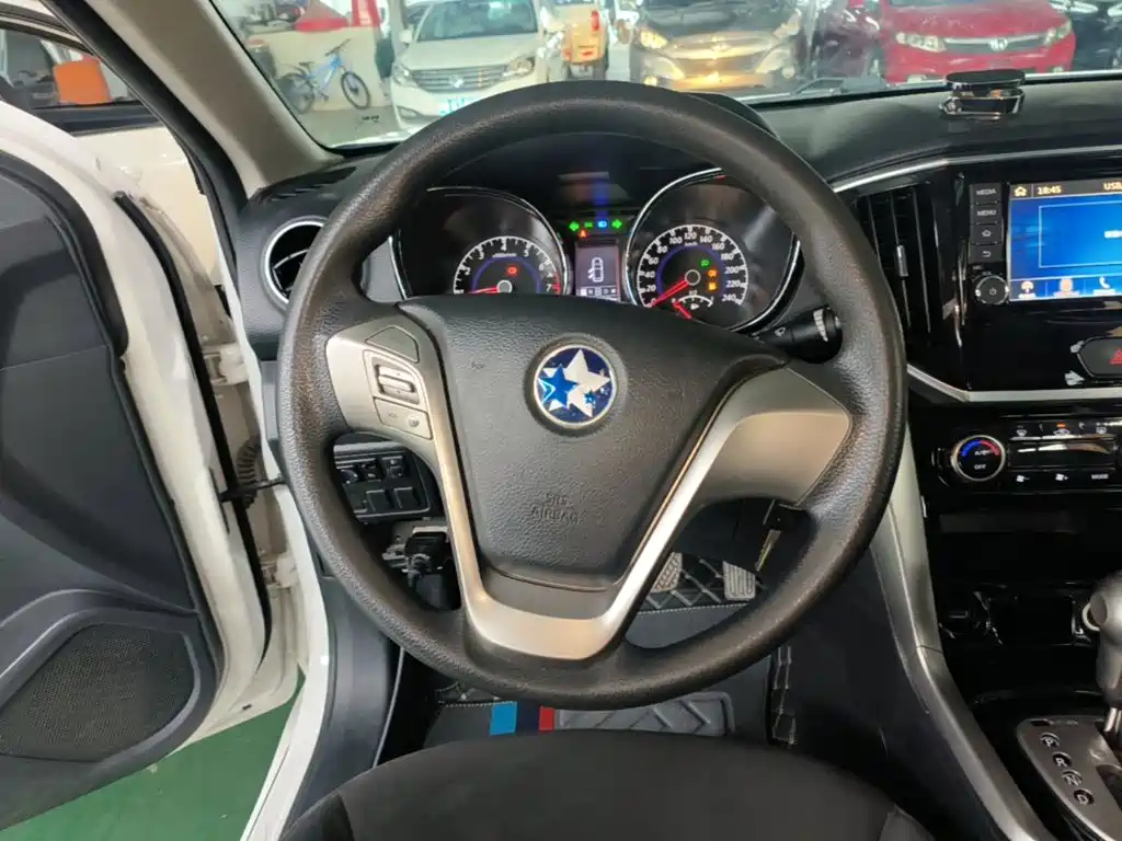 Venucia T70 2017 2016 2.0L CVT Rui Qu Edition