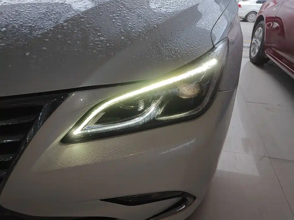 Changan Raeton CC 2018 2018 1.5T Auto Smart Elegance China V