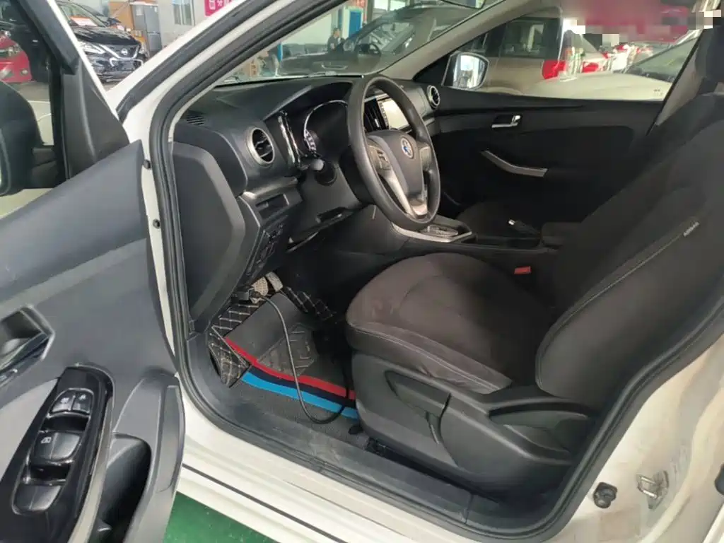 Venucia T70 2017 2016 2.0L CVT Rui Qu Edition