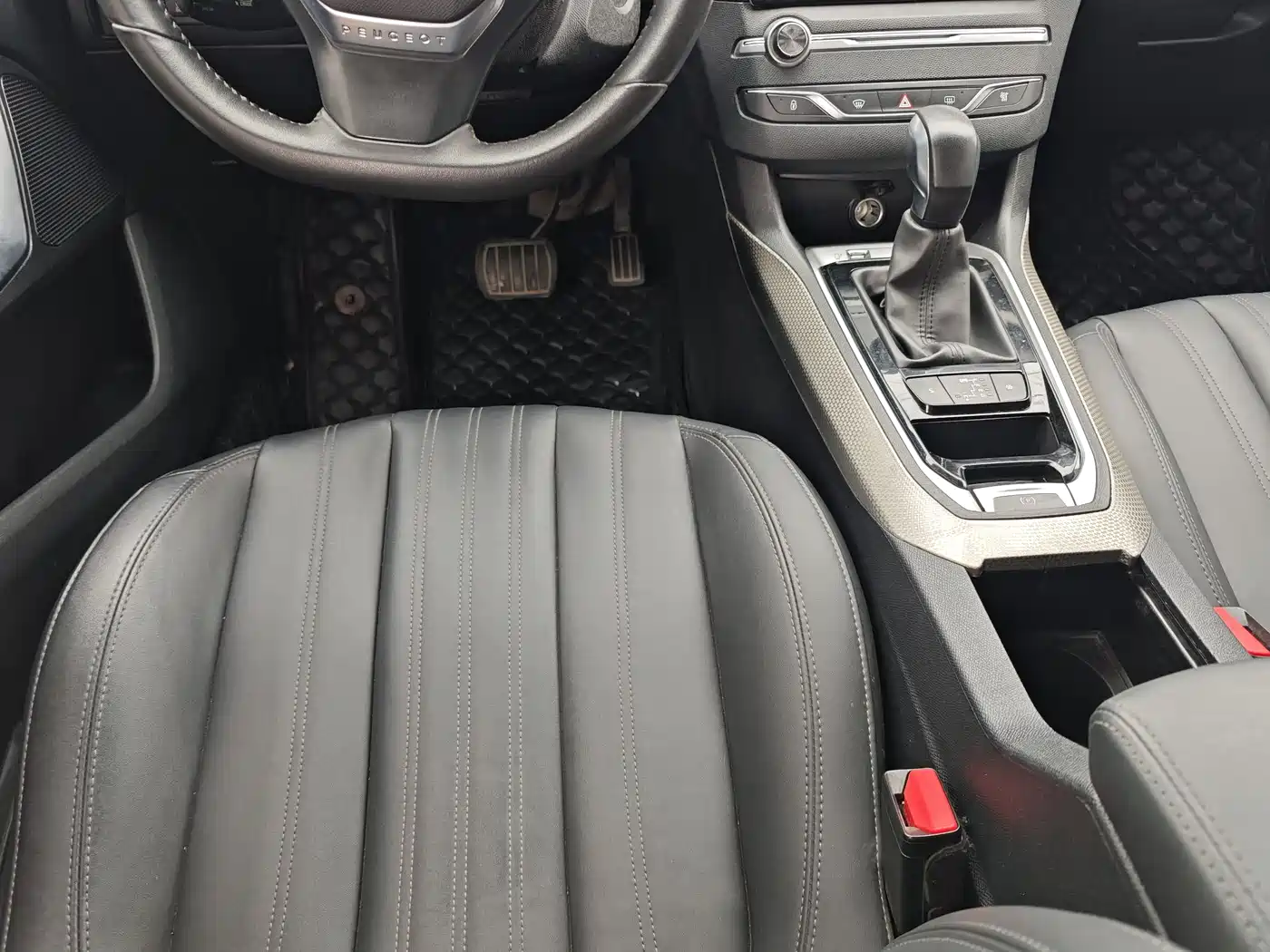 Peugeot 408 2020 360THP 10th Anniversary Premium Edition фото 9