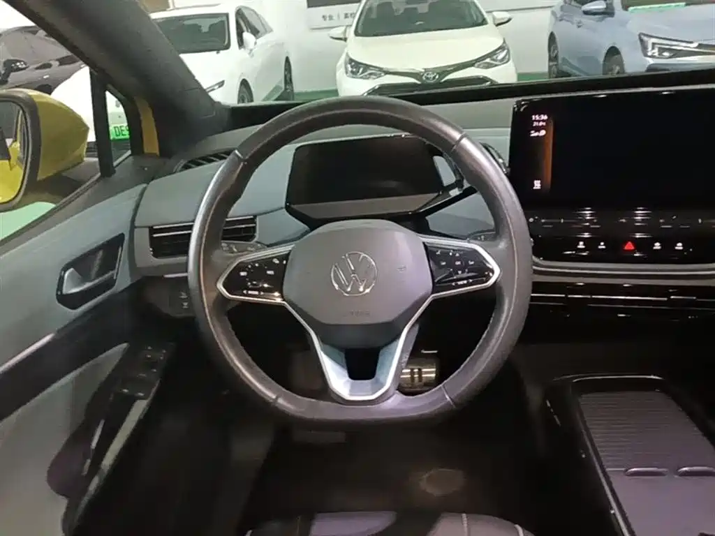 Volkswagen ID.4 X 2022 Pure Long Range Edition фото 11