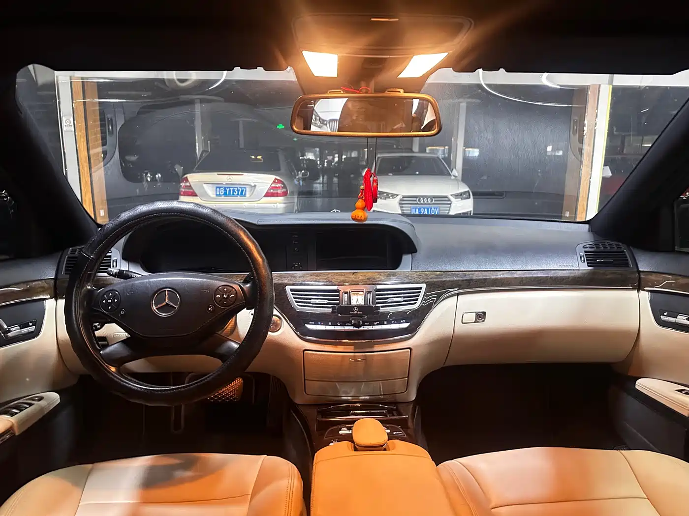 Mercedes-Benz S-Class 2010 S 300 L Business фото 10