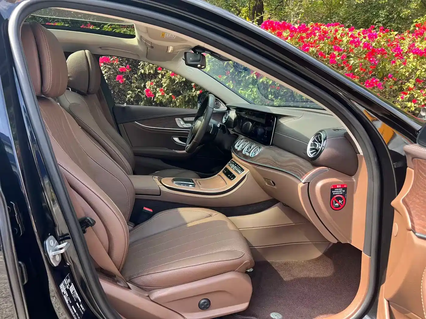 Mercedes-Benz E-Class 2023 E 300 L Luxury фото 14