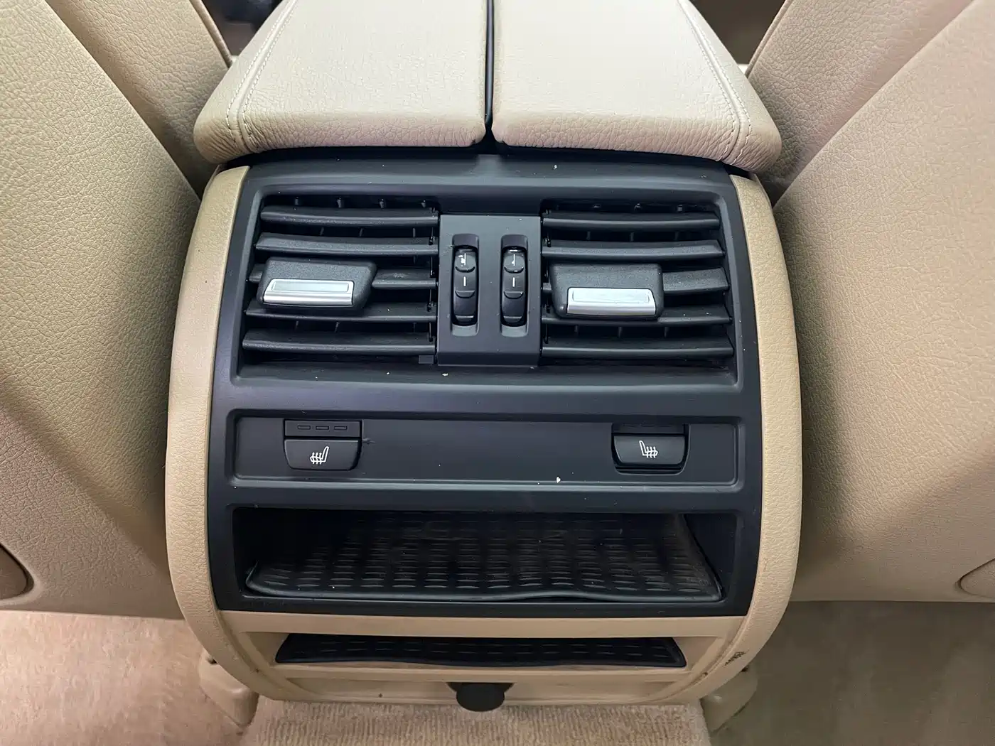 BMW 5 Series 2012 523Li Luxury фото 18