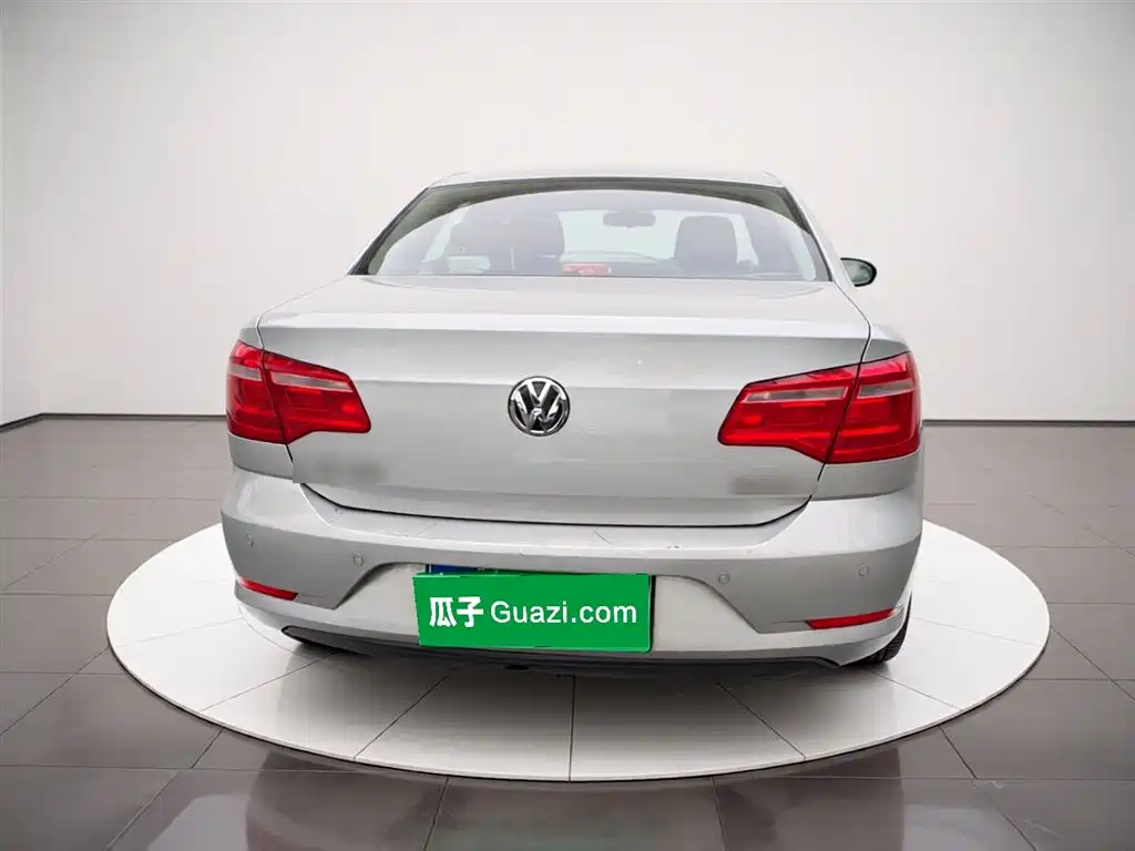Volkswagen Bora 2014 1.6L Automatic Comfort Edition фото 3