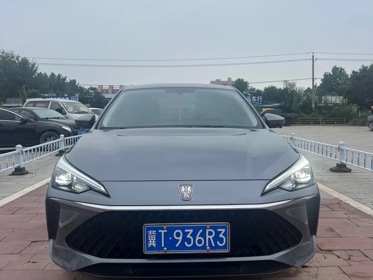 Фото 3 - Roewe i5