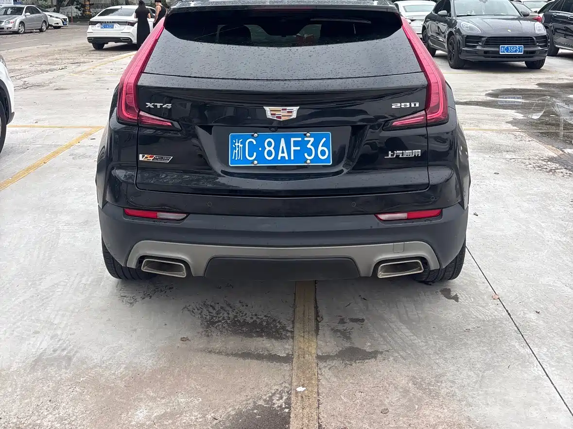 Cadillac XT4 2021 28T FWD Luxury Edition фото 4