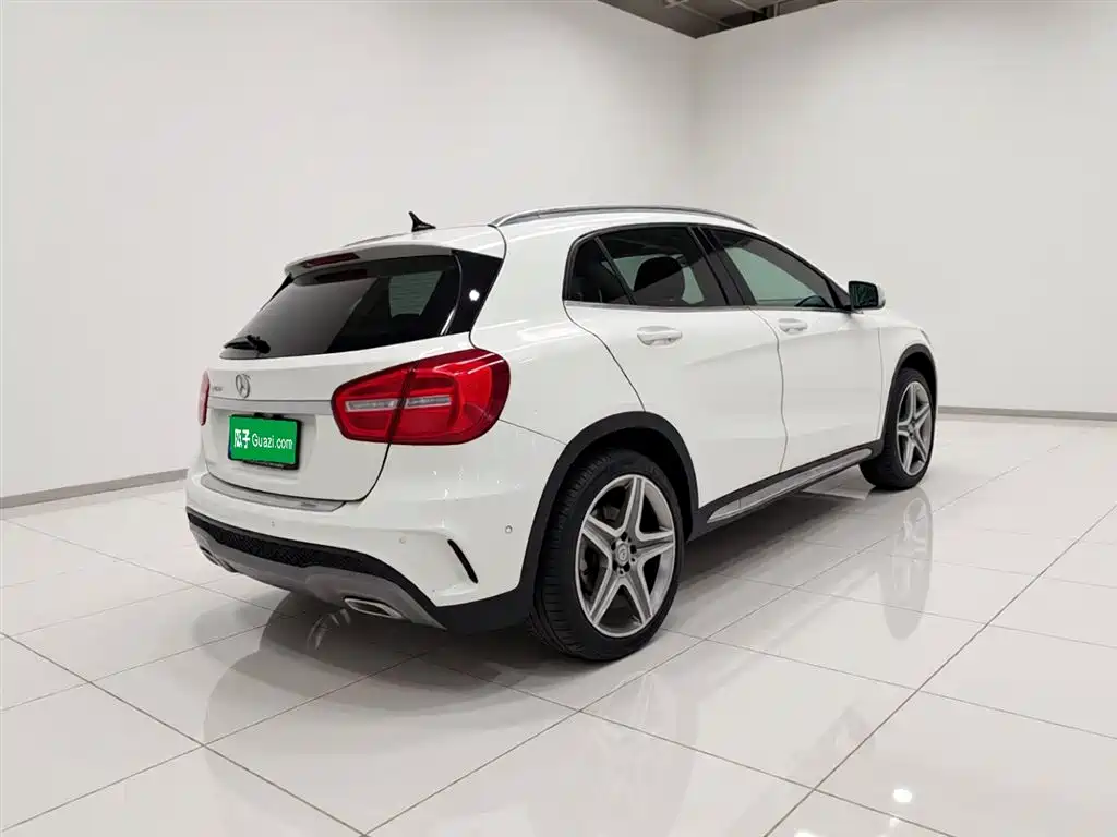 Mercedes-Benz GLA 2015 GLA 260 4MATIC Sport фото 4