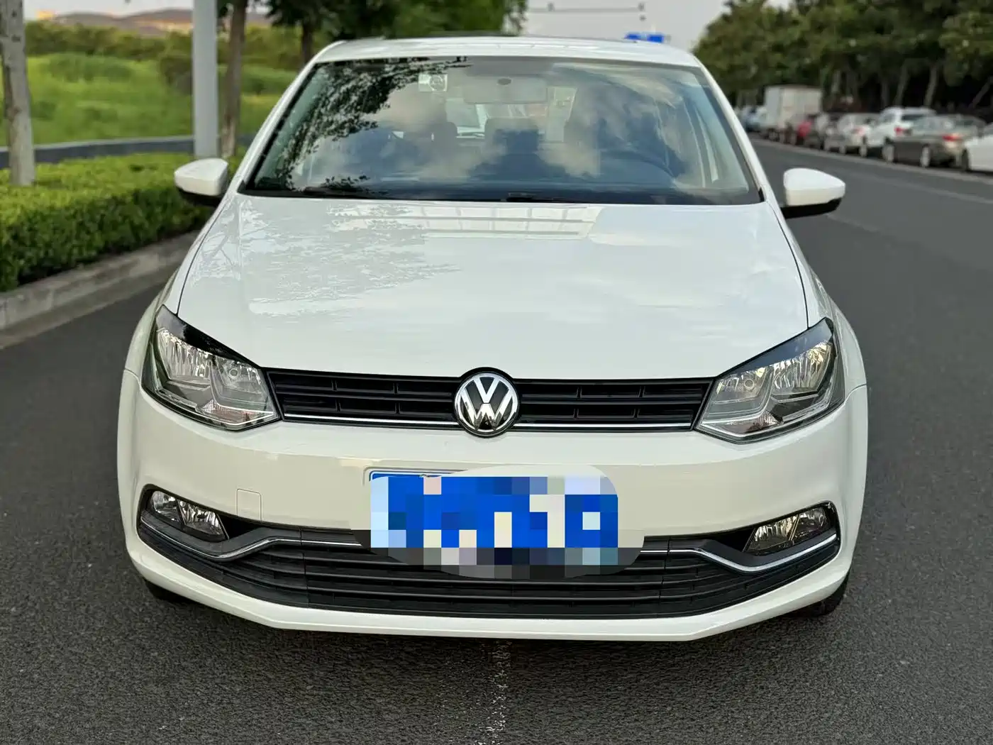 Volkswagen Polo 2016 1.6L Automatic Comfort фото 2