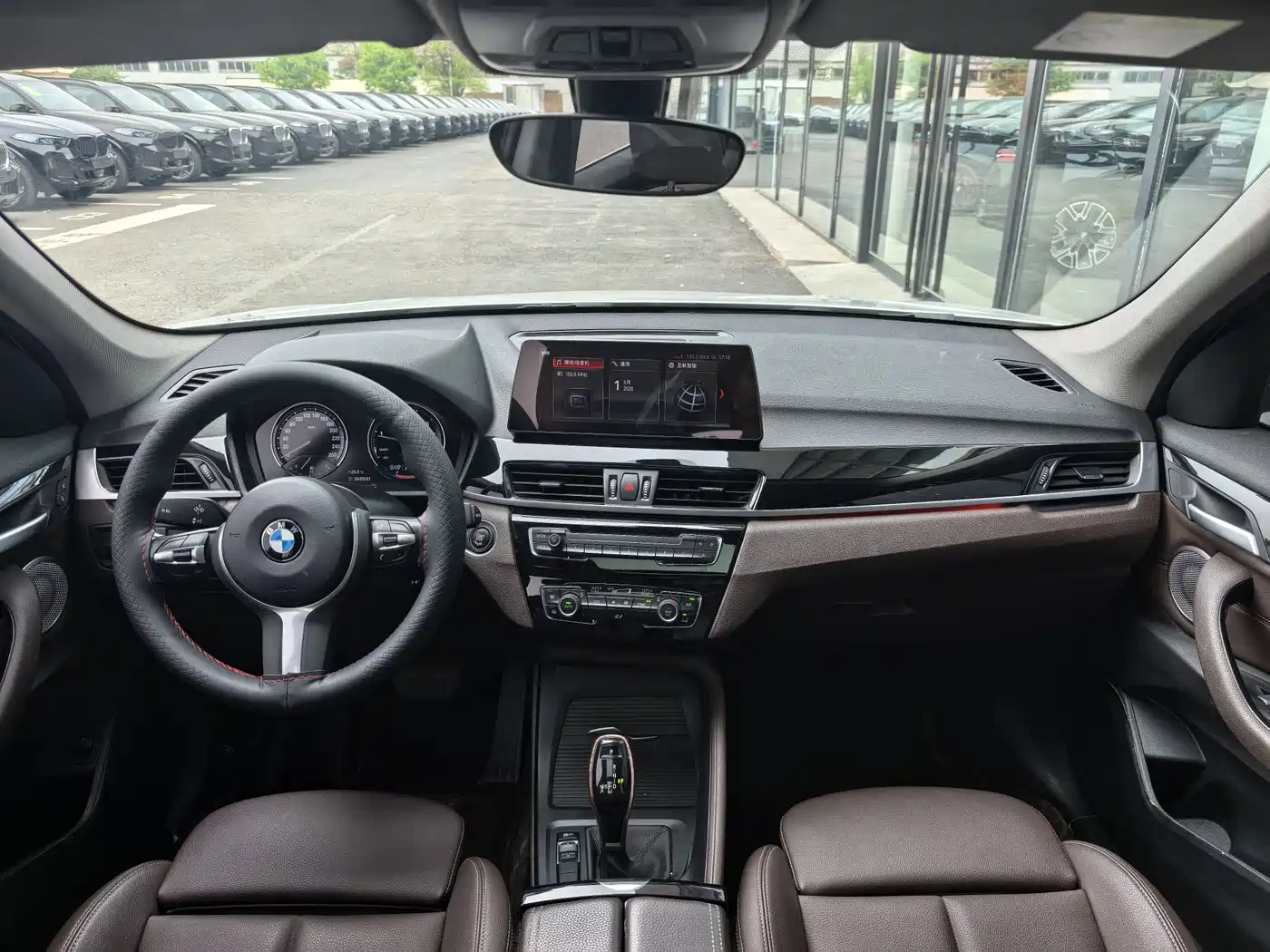 BMW X1 2021 sDrive25Li Leading фото 10