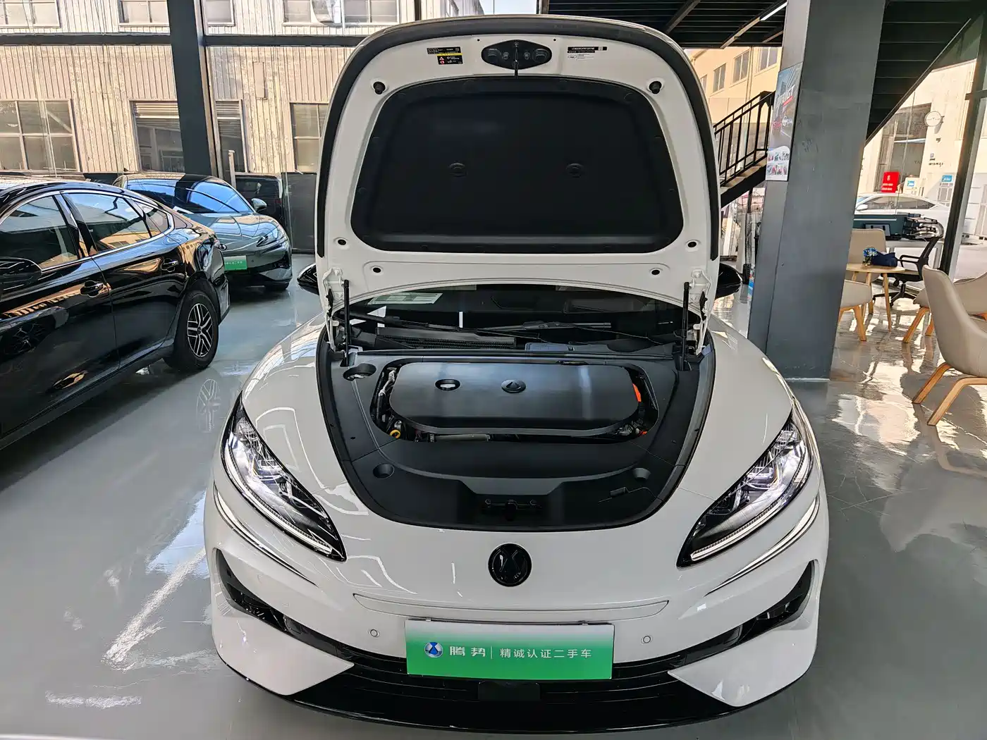 Denza Z9 2024 Model 1100km AWD Max Edition фото 24