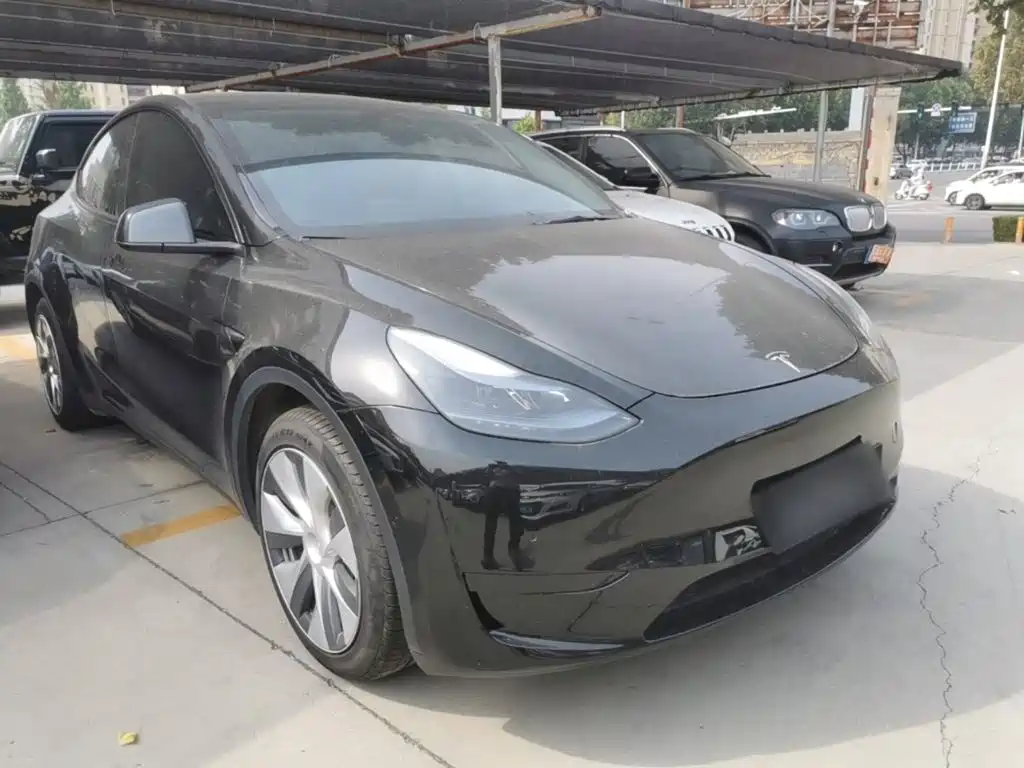 Фото 4 - Tesla Model Y
