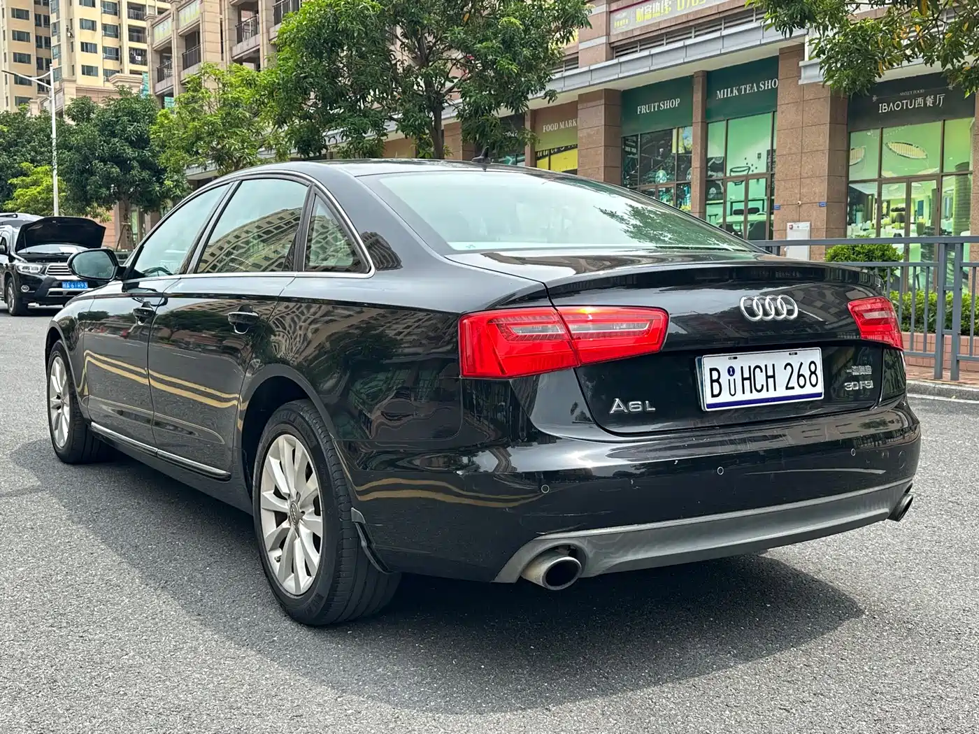 Фото 4 - Audi A6L