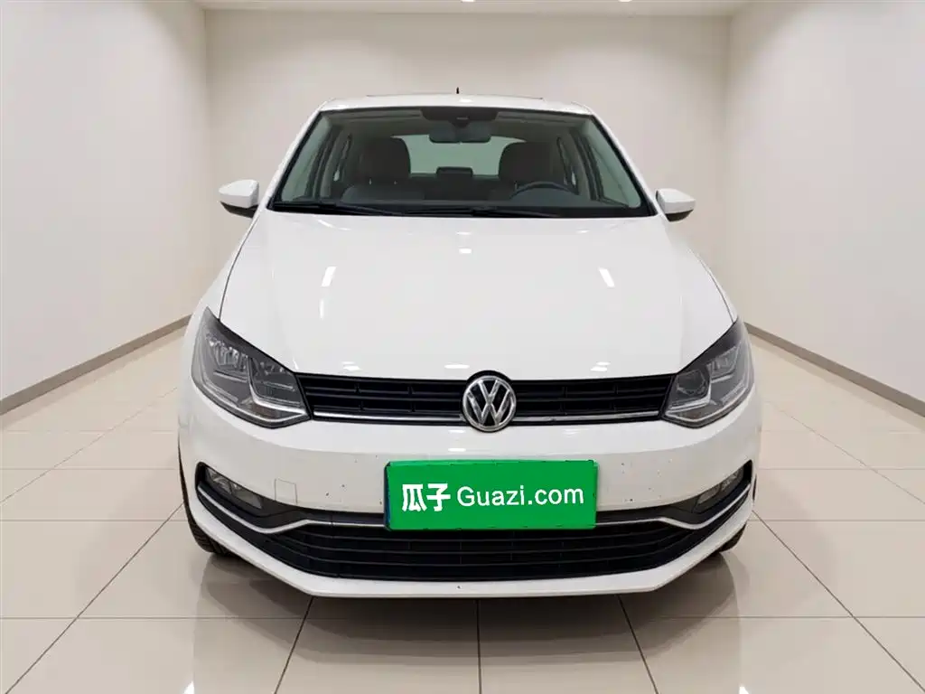 Volkswagen Polo 2016 1.6L Automatic Comfort фото 2