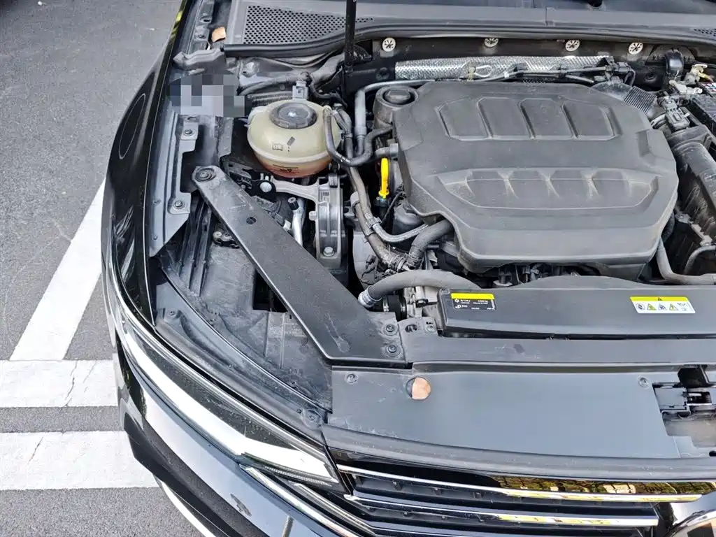 Volkswagen Magotan 2023 Model 2 Million Commemorative Edition 330TSI DSG Luxury фото 4