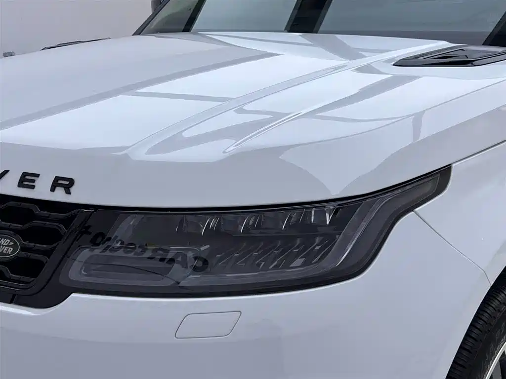 Land Rover Range Rover Sport 2022 3.0 L6 Gloss Black Edition фото 13