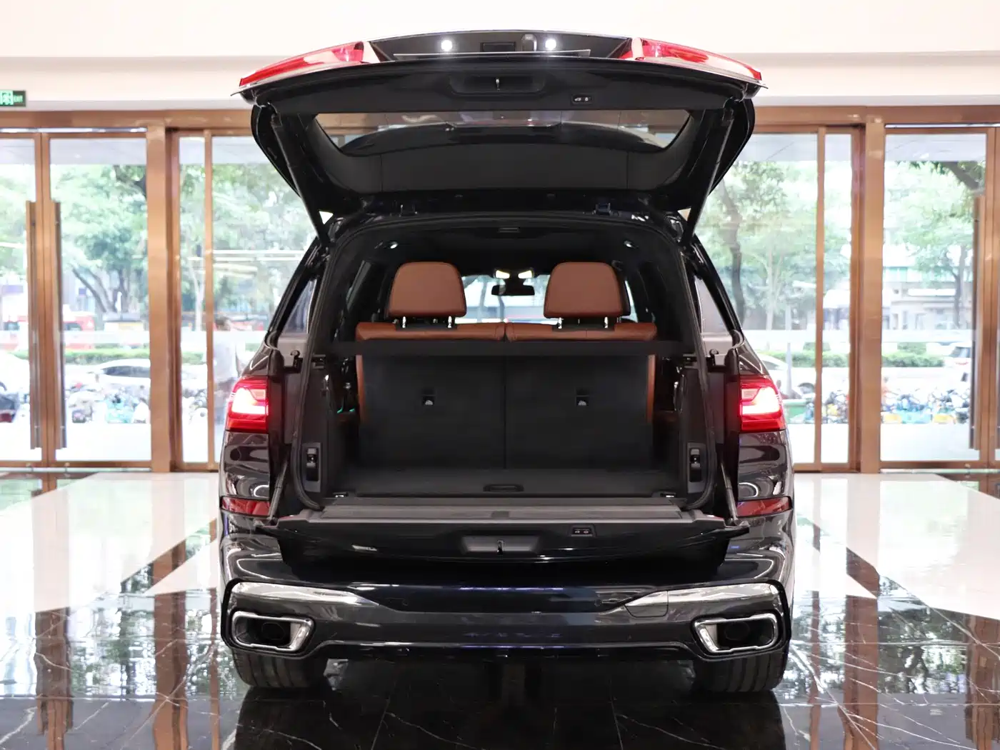 BMW X7 2021 xDrive40i Premium M Sport Package фото 32