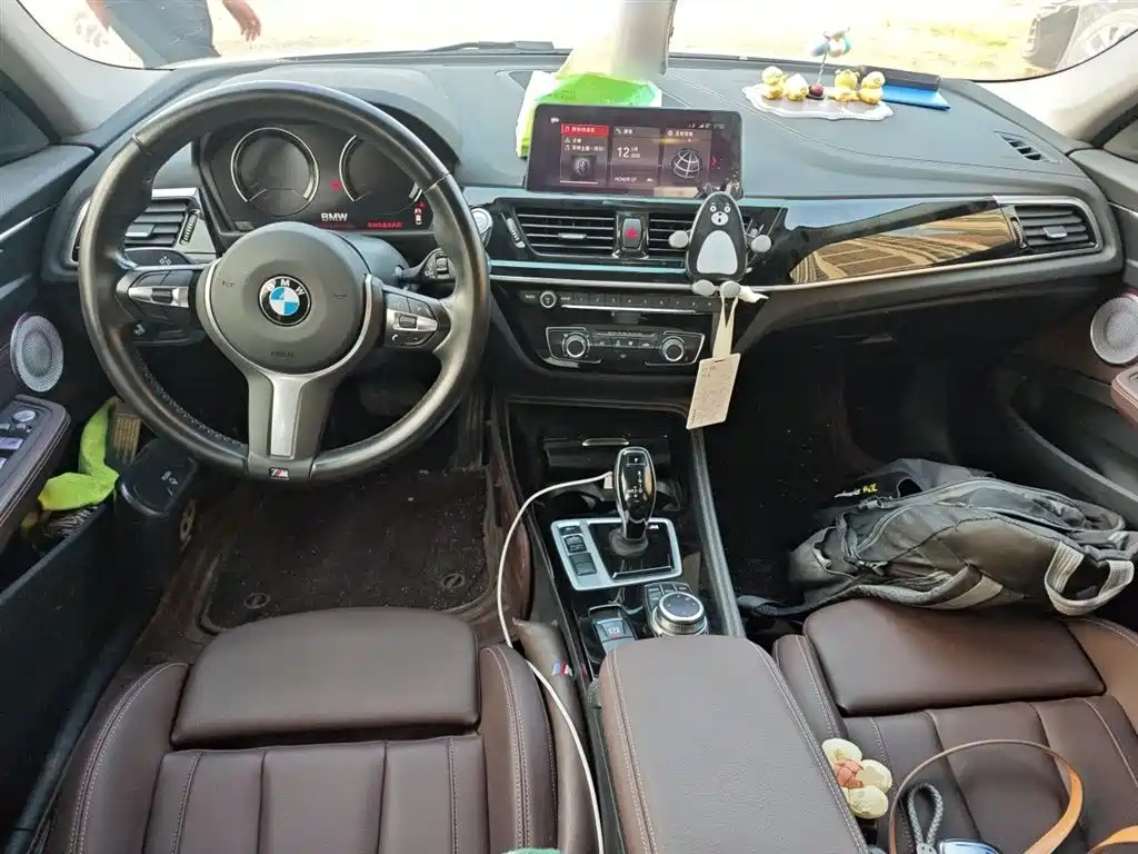 BMW 1 Series 2021 125i M Sport Black Night Edition фото 10
