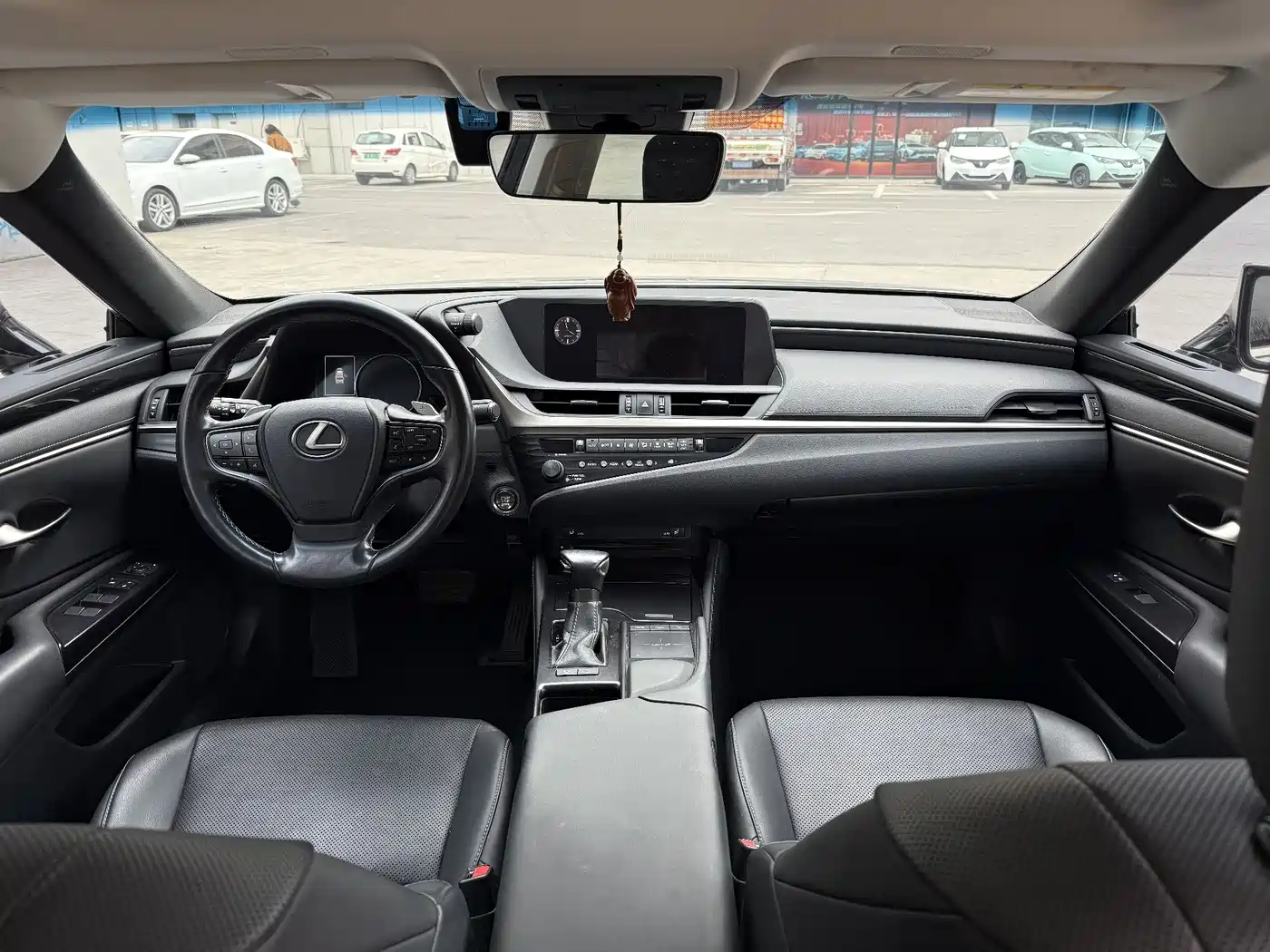 Lexus ES 2020 200 Excellence фото 7