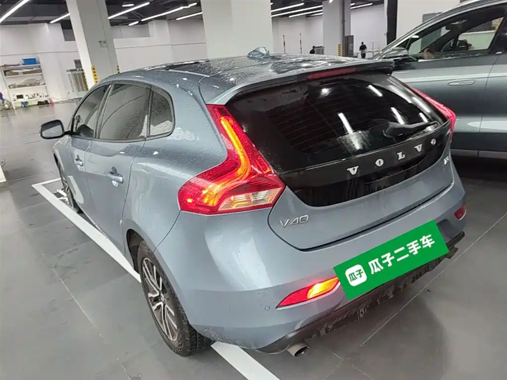 Volvo V40 2019 2019 T3 Momentum