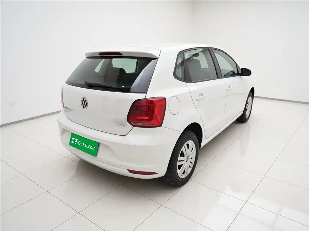 Volkswagen Polo 2018 1.5L Manual Safe Drive фото 4